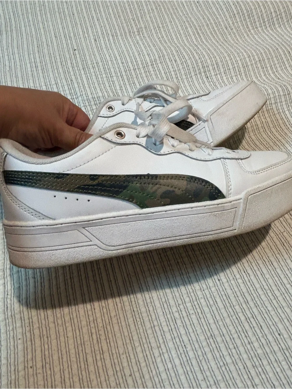 Puma women’s ' White Sneakers with Green Camo Formstrip